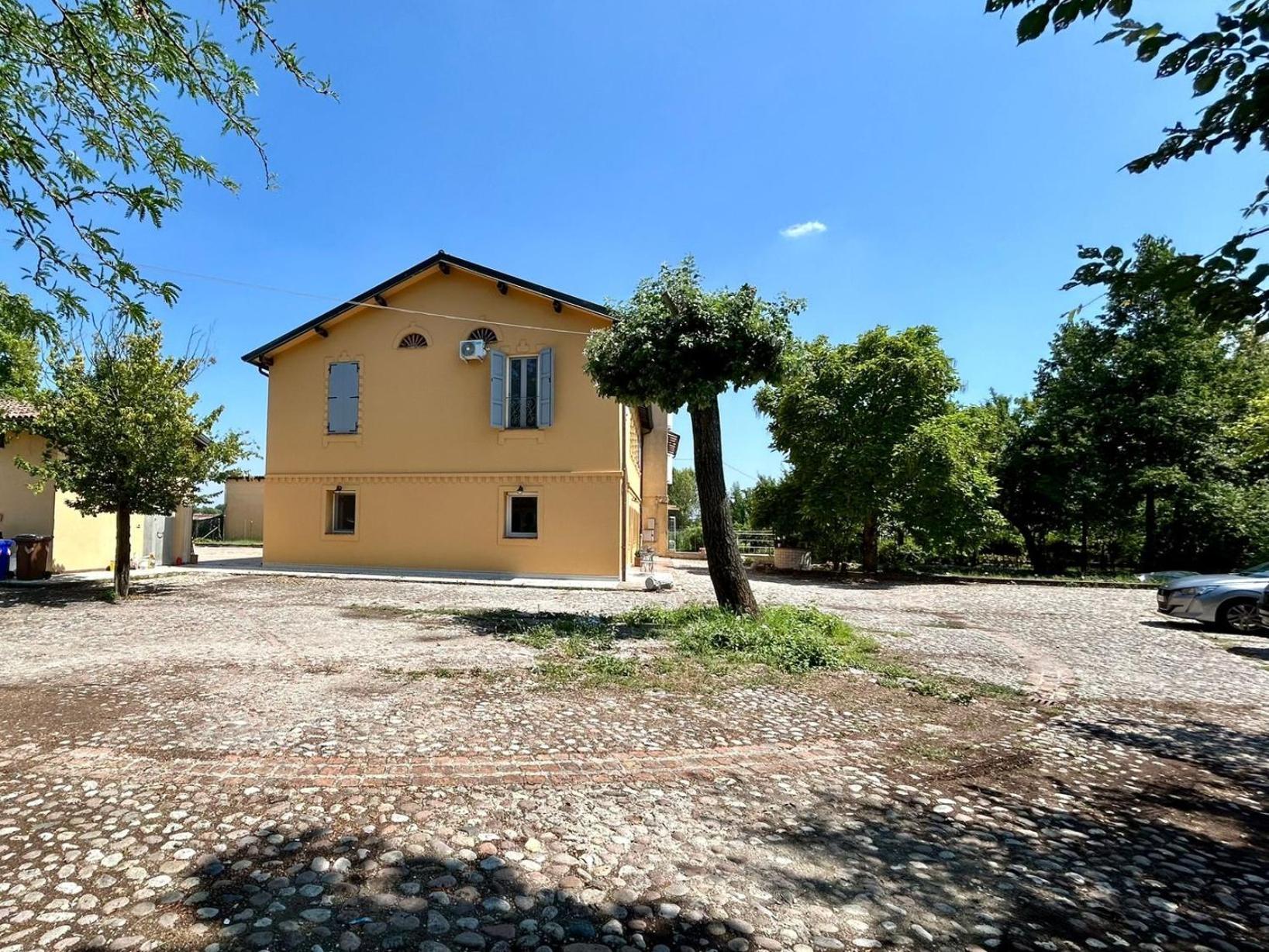 Bed and Breakfast Al Civico 73 Carpi Exteriér fotografie